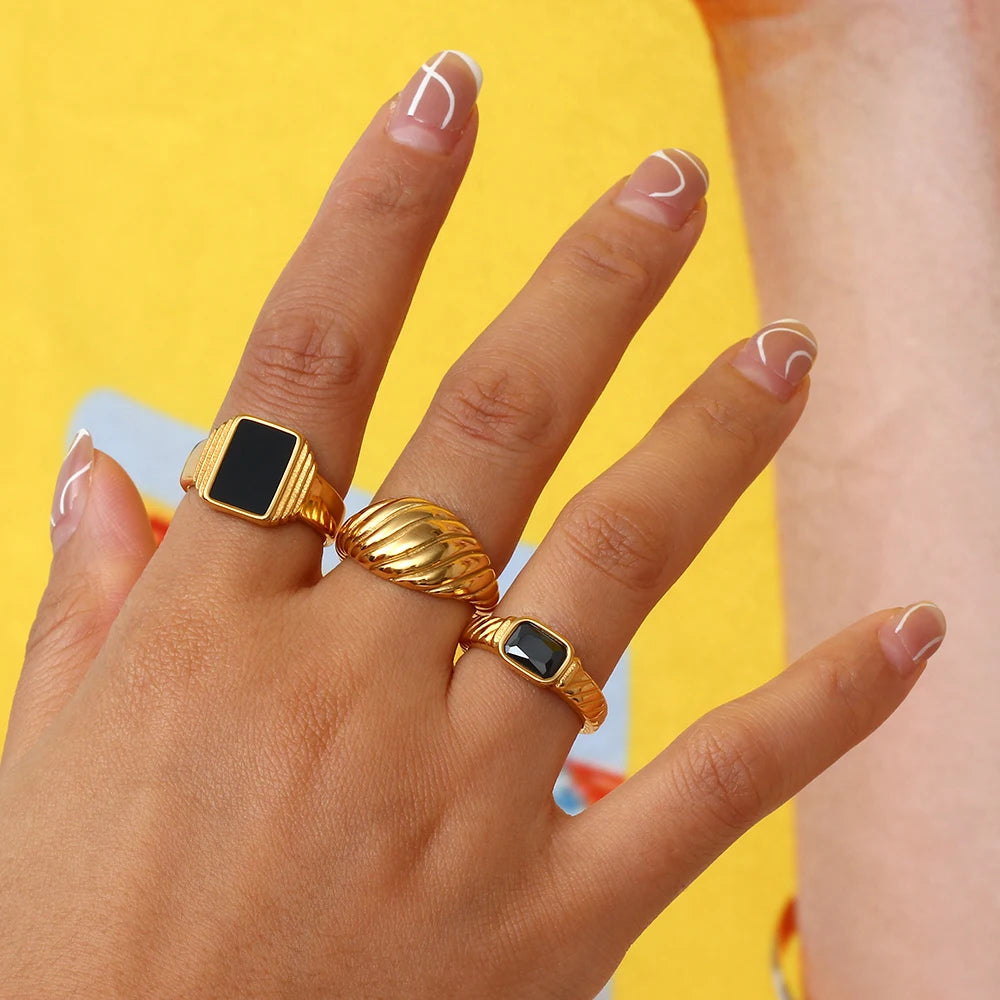 Ebbelle Minimalista Básico Quadrado Geométrico Anel Preto Aço Inoxidável 18K Ouro PVD Chapeamento Para Mulheres Jóias À Prova D 'Água