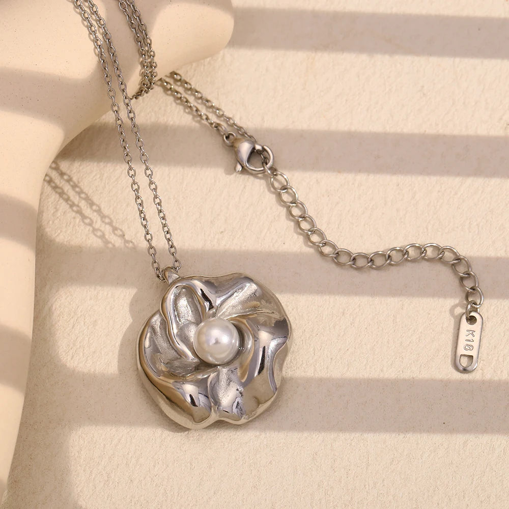 La Muses Pérola Flor Pingente de Aço Inoxidável Colar Feminino Elegante Moda Charme Jóias Presente 2025