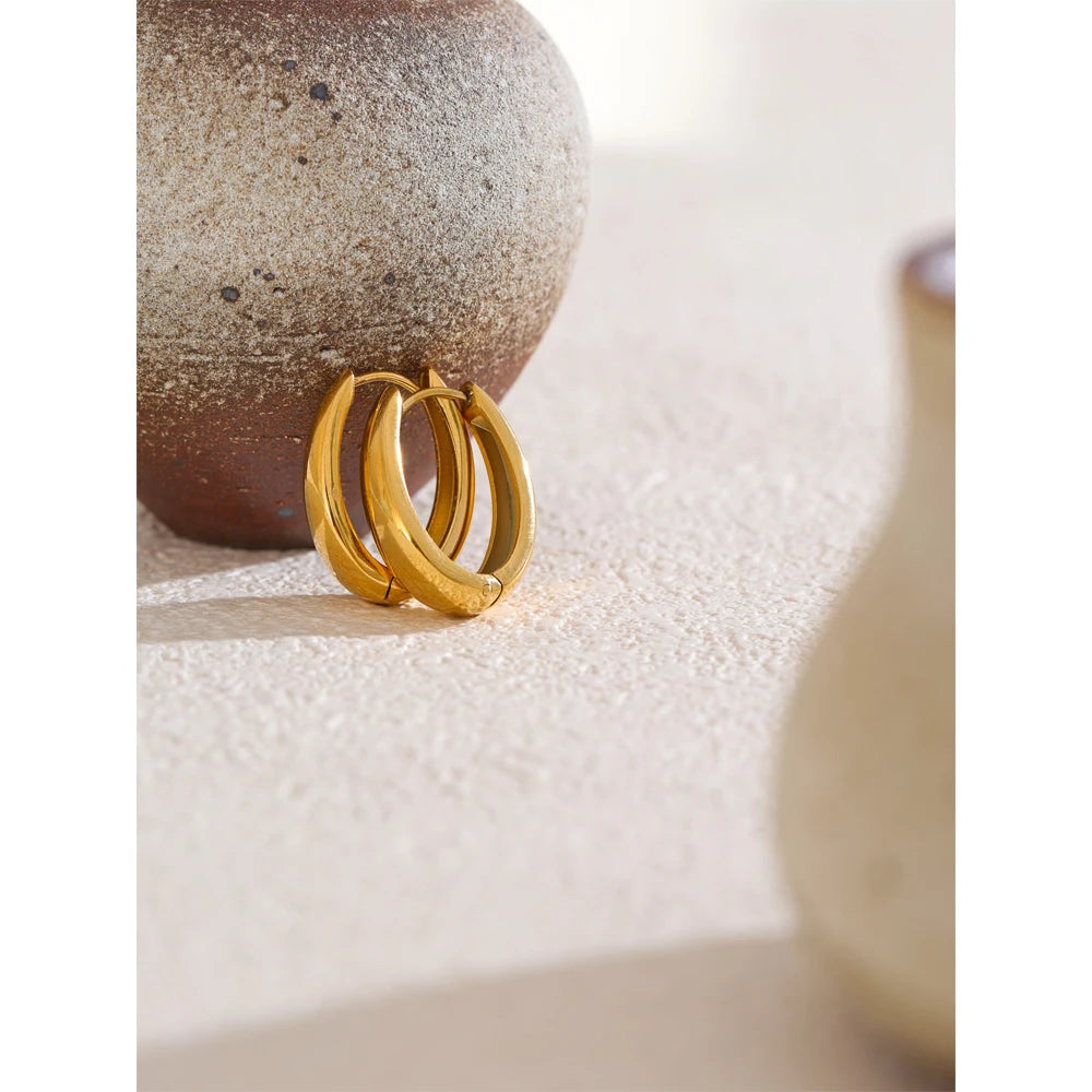 Yhpup 316L Brincos de argola geométricos em formato de U em aço inoxidável 18K banhado a ouro PVD popular diário elegante acessório de joias à prova d'água