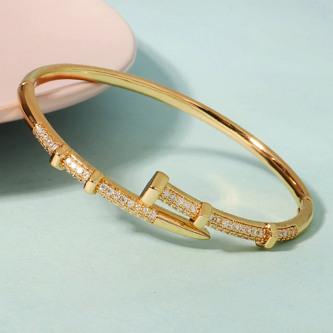 Pulseira de unhas feminina clássica de aço inoxidável, pulseiras populares da europa e dos estados unidos, pulseira de zircônia brilhante como presente