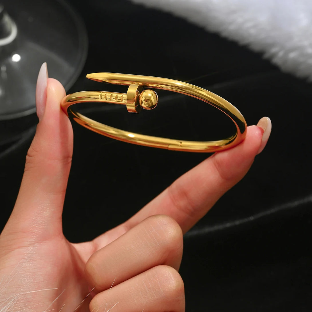 Europa e nos Estados Unidos venda quente de aço inoxidável pulseira de unhas de ouro moda feminina pulseira pulseiras de ouro